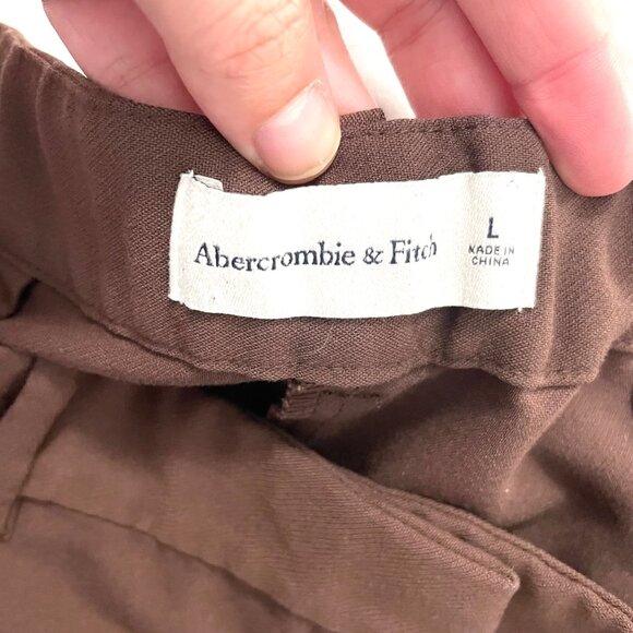 Abercrombie and Fitch Ultra High Rise Tailored Short Brown Size L - Picture 4 of 5